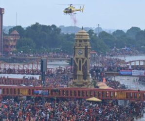 On the instructions of CM Pushkar Singh Dhami, flowers were showered on Kanwar pilgrims by helicopter.