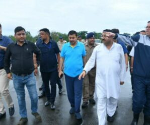 Chief Minister Dhami did on-site inspection of the disaster affected areas, gave instructions to the officers.