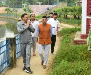 CM Dhami went out among the public on foot without any Lashkar.