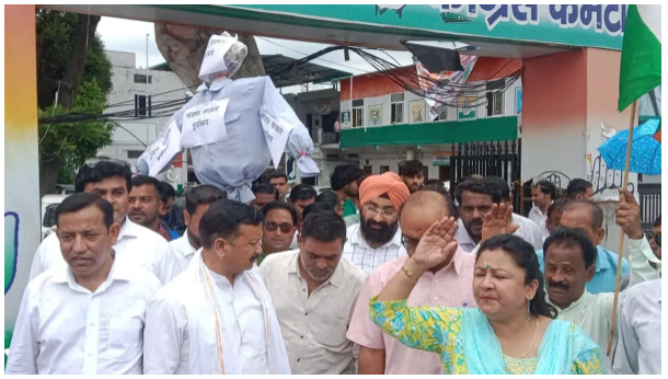 Manipur Violence: Congress furious in Uttarakhand, demonstrations took place at various places; Effigies of PM Modi and Amit Shah burnt