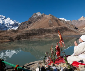 PM Modi reached Pithoragarh, Modi-Modi slogans echoed on the China border, PM Modi visited Adi Kailash, performed aarti in Parvati Kund.